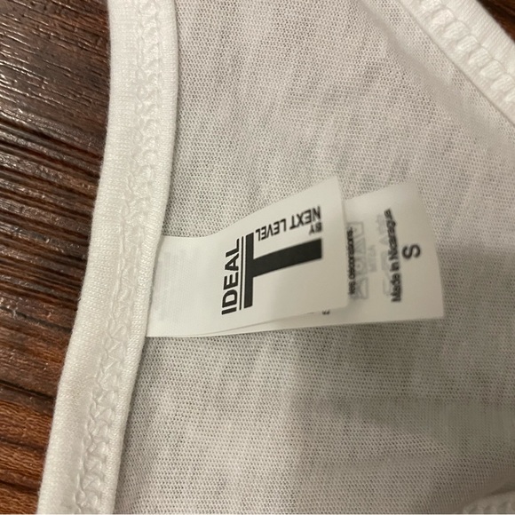 White tank top, Dallas TX print, woman’s - Picture 3 of 3